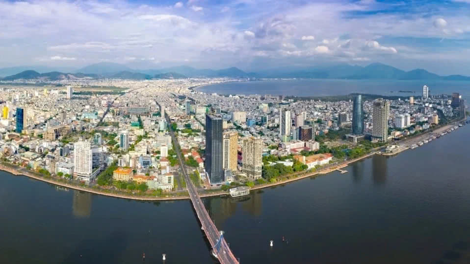 Xây dựng chính sách đẩy mạnh phân quyền, phân cấp, ủy quyền giữa cơ quan nhà nước ở Trung ương với địa phương. Ảnh: minh họa.