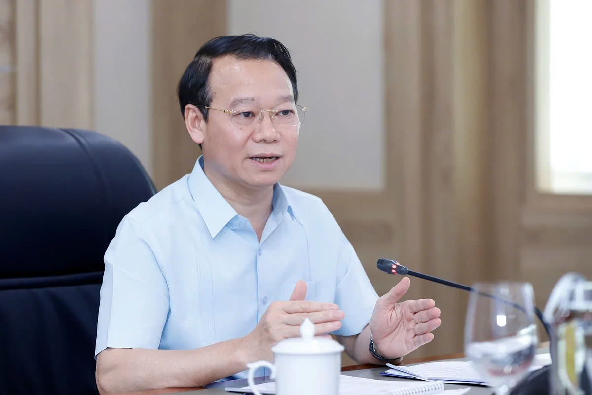 Bộ trưởng Bộ Nông nghiệp và Môi trường Đỗ Đức Duy kết luận cuộc họp. Ảnh: Khương Trung.