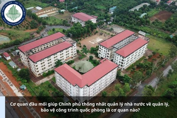 Cơ quan đầu mối giúp Chính phủ thống nhất quản lý nhà nước về quản lý, bảo vệ công trình quốc phòng là cơ quan nào?