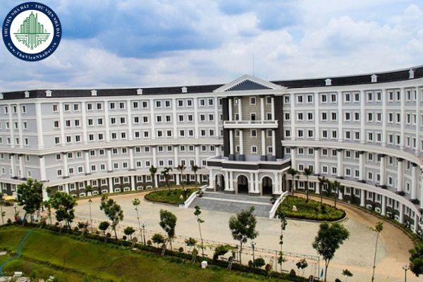 Trong hệ thống trường trung học thì trường THCS có mấy cấp học và việc đặt tên trường sẽ như thế nào?