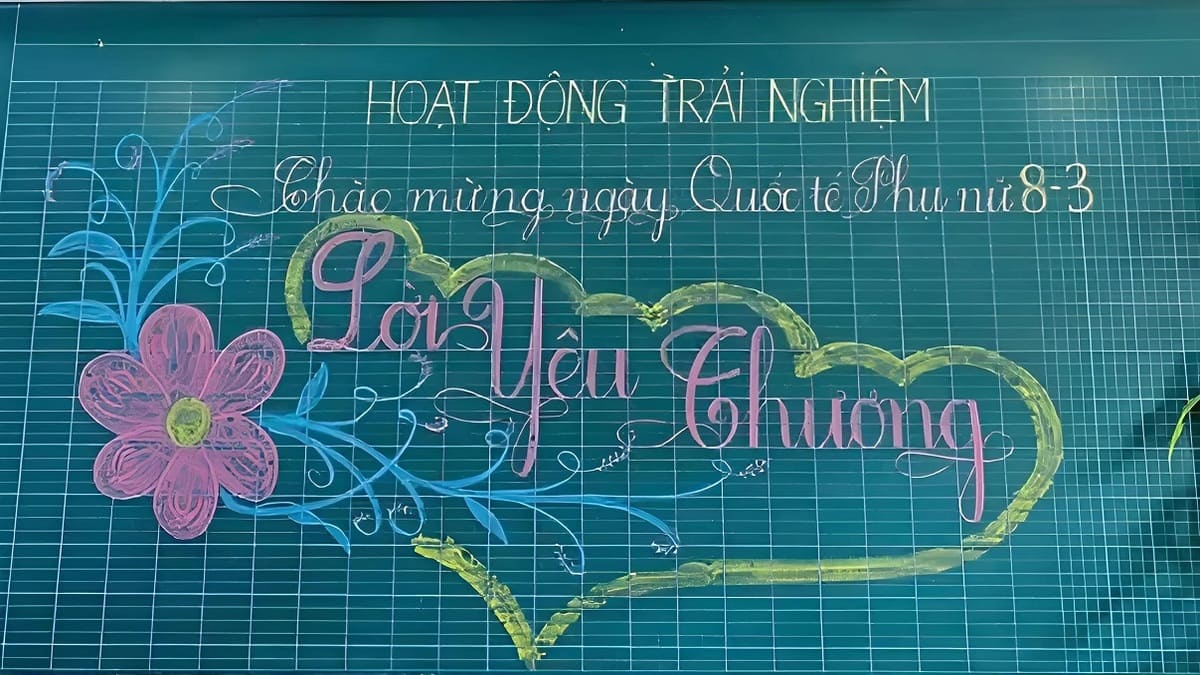 trang trí bảng ngày 8/3