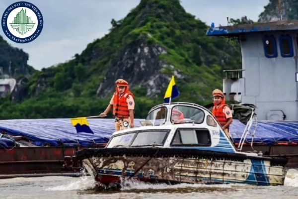 Cảnh sát đường thủy được tạm giữ giấy tờ của người vi phạm không? Nếu được thì tạm giữ các giây tờ nào?
