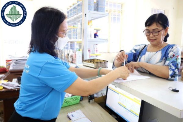 Hồ sơ hưởng lương hưu bao gồm những tài liệu nào? Trình tự, thủ tục giải quyết hưởng lương hưu, bảo hiểm xã hội một lần được tiến hành như thế nào?