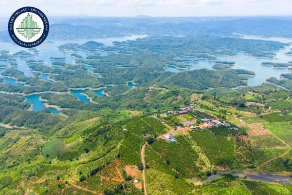 https://cdn.thuviennhadat.vn/upload/hinh-anh-bai-viet/TTR/thang-10-2025/23/du-thao-bang-gia-dat-o-tai-lam-dong.jpg