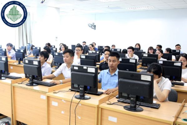 Việc thi tuyển viên chức được thực hiện theo quy định như thế nào? Người trúng tuyển trong kỳ thi tuyển viên chức phải đáp ứng những điều kiện ra sao?