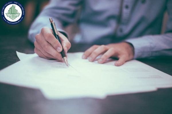 Tải file Thông tư 12/2025/TT-BTP hướng dẫn sử dụng mẫu sổ quốc tịch và mẫu giấy tờ về quốc tịch