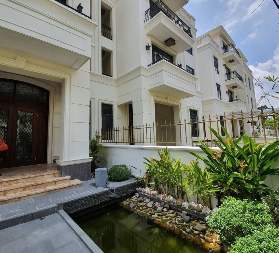Bán căn hộ Vinhome Ba Son, Quận 1, Ngay trung tâm thành phố, Full nội thất, Giá siêu ưu đãi