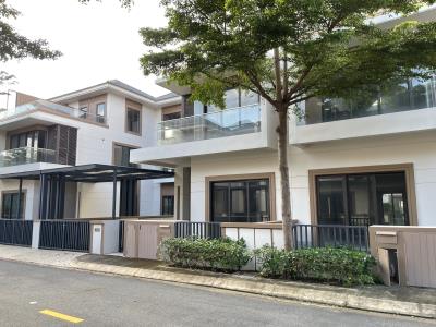 Bán nhà phố Swan Bay 126m², Giá chỉ 11 tỷ bao full thuế phí, công chứng ngay