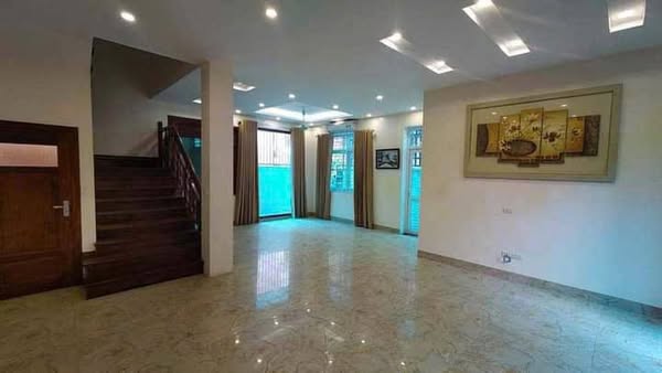 Bán liền kề Làng Việt Kiều Châu Âu – Mỗ Lao, 5 tầng, nội thất đủ, sổ đỏ vuông đẹp, giá 21 tỷ