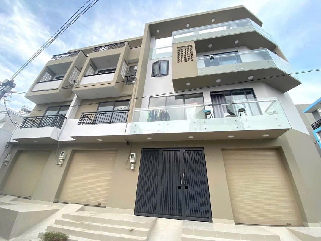 Cần cho thuê phòng trọ cao cấp 25m2 tại đường Nguyễn Ảnh Thủ, Quận 12, tiện nghi đầy đủ chỉ với 2.8 triệu đồng