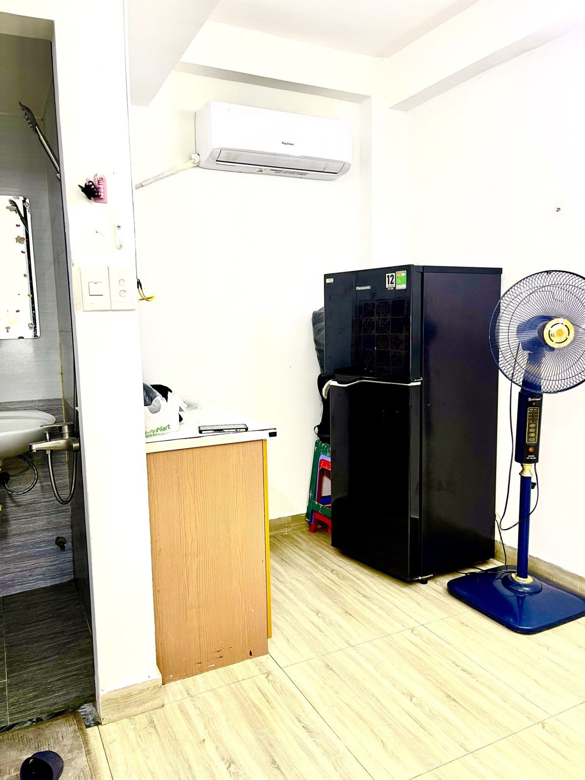 Cho thuê phòng trọ giá rẻ 1.5tr – đường Đoàn Văn Bơ, Quận 4, gần ĐH Nguyễn Tất Thành