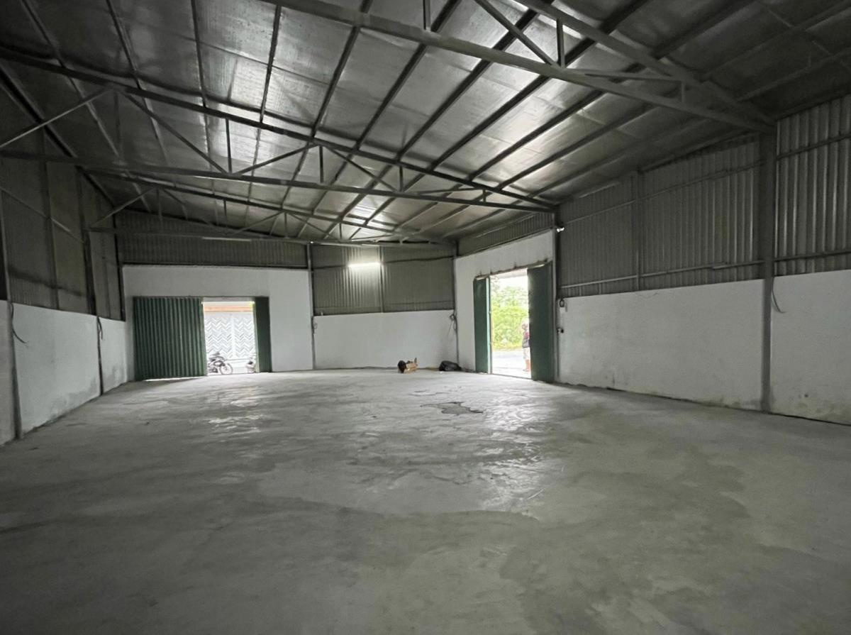 Cho thuê kho, nhà xưởng 1.100m2 Quốc Lộ 13, Hiệp Bình Phước, Thủ Đức giá 65 triệu