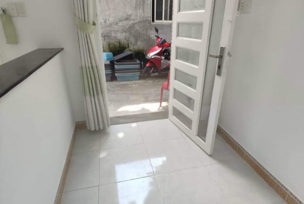 Chính chủ cần bán nhanh căn nhà xây mới tại khu Bộ Tư lệnh Đặc công, gần Trường Quản lý Cán bộ, đường Ngọc Hồi