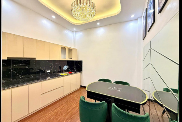 Bán nhà riêng 85m² đường Yên Lãng, Đống Đa, Hà Nội - Lô góc 7 tầng thang máy