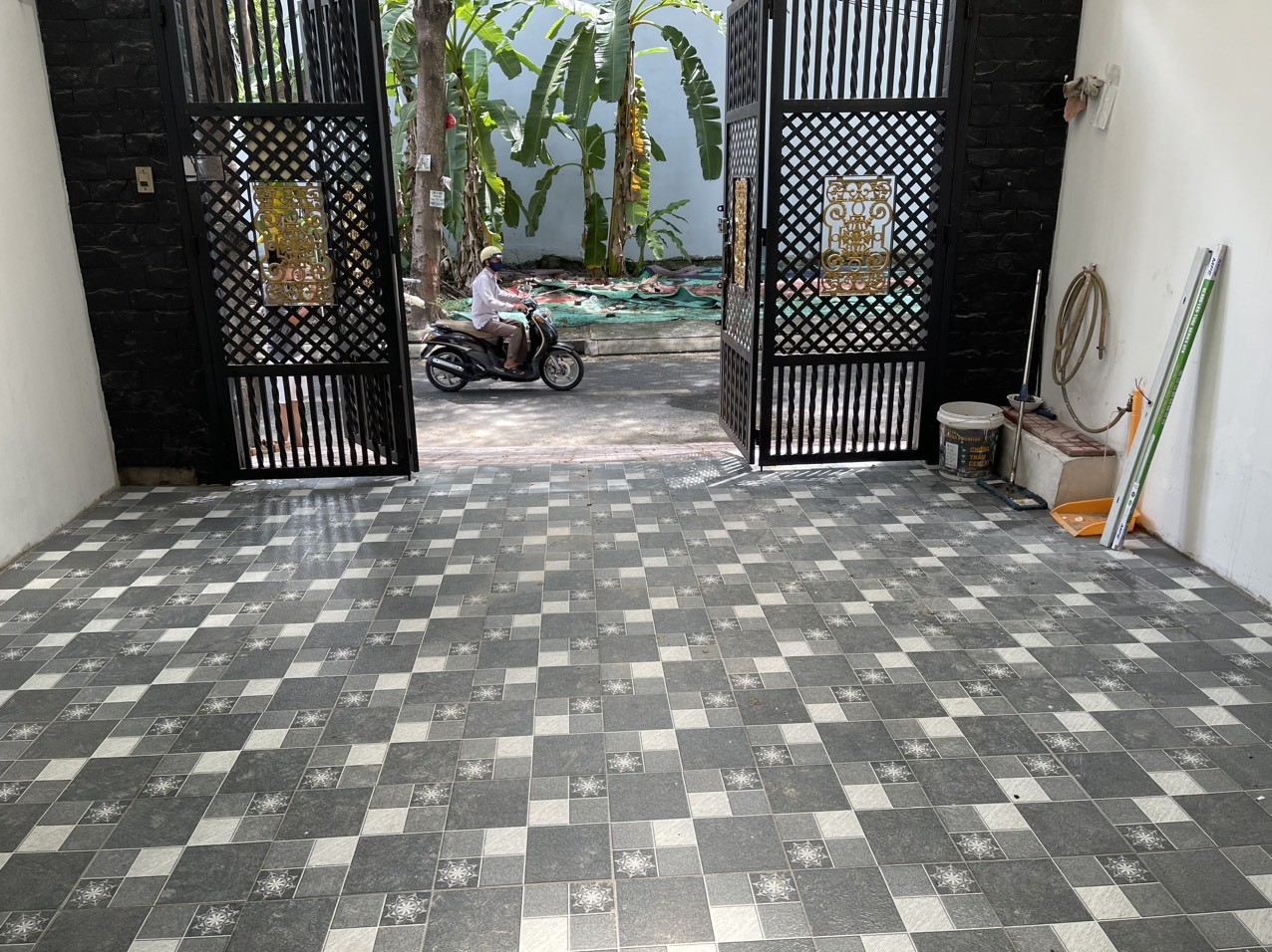 Cho thuê nhà mặt phố 60m2 x 3T phố Hàng Đào quận Hoàn Kiếm vị trí kinh doanh đắc địa