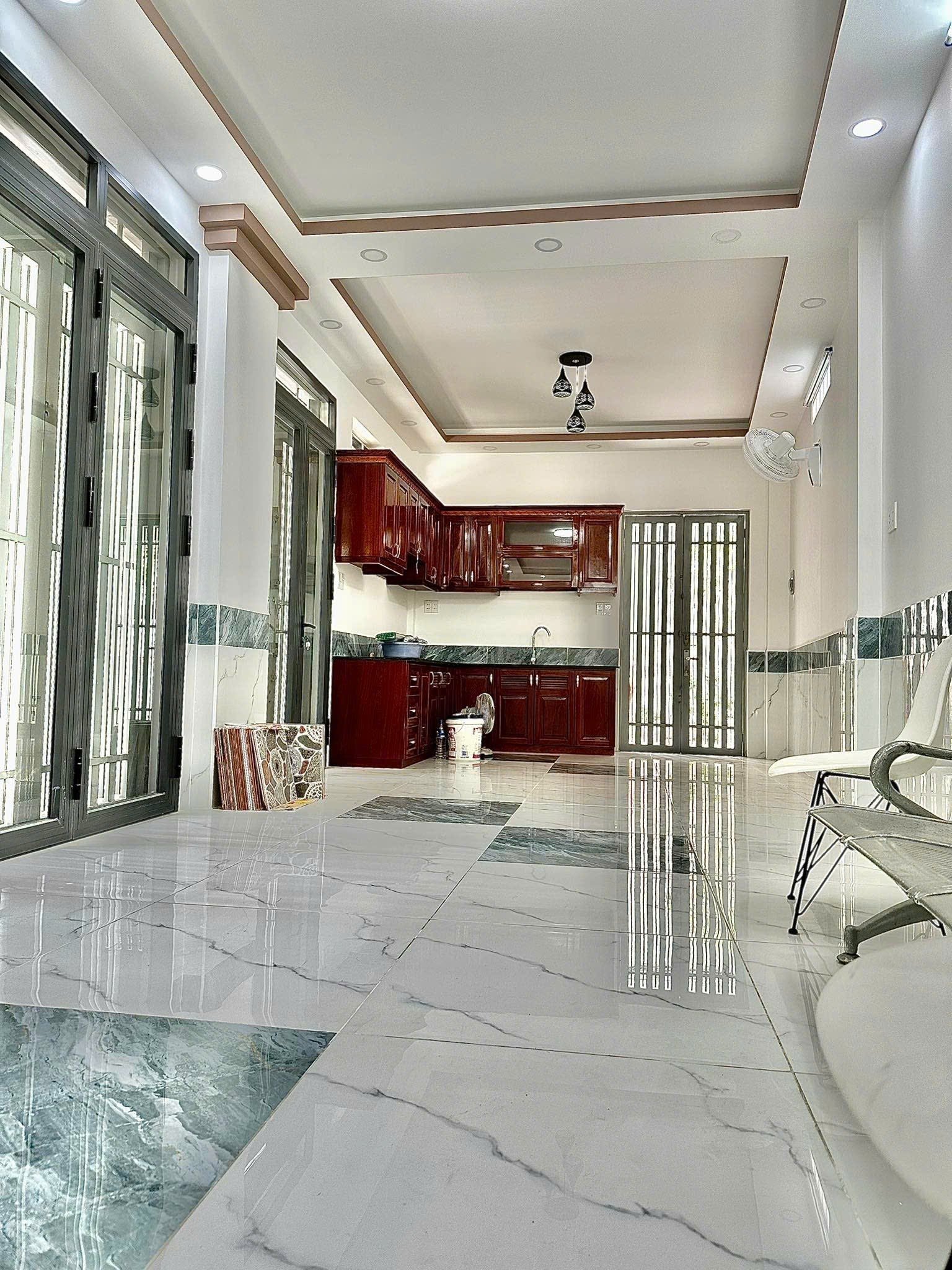 Bán nhà Đằng Hải 3, tầng độc lập ngay đầu sát Lê Hồng Phong