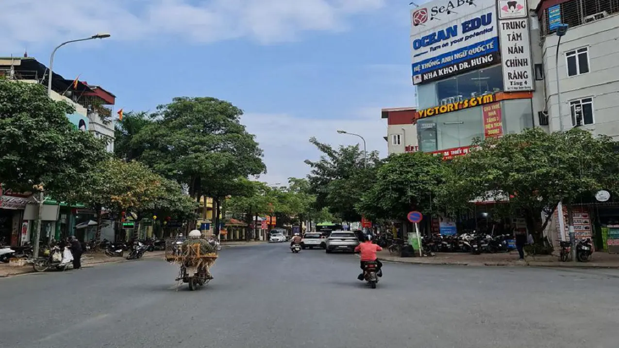 Mua bán căn góc 123 m2 kinh doanh đỉnh tại đường Thành Trung, Trâu Quỳ, Gia Lâm, Hà Nội, giá 28.82 tỷ VNĐ.