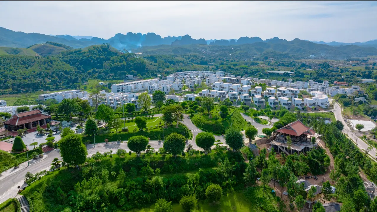 Bán gấp biệt thự view công viên dự án Louis Hoàng Mai diện tích 266.8 m2 - Sổ đỏ chính chủ