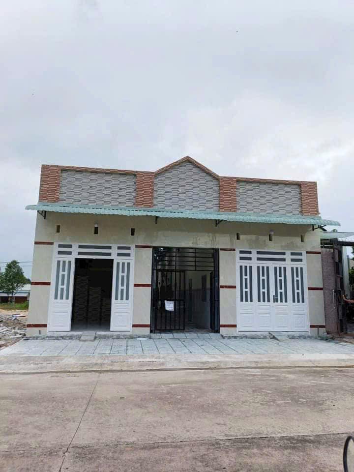 Bán dãy trọ cho thuê 2 kiot 10 phòng diện tích 300m2 Đông Thạnh Hóc Môn TP.HCM