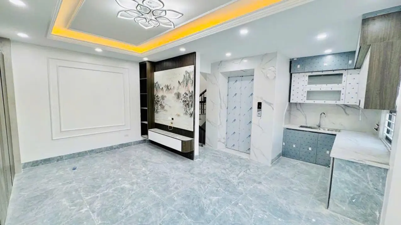 Mua Bán Nhà Riêng 5 Tầng Thang Máy 33m2 Đường Quan Nhân, Nhân Chính - Giá 6 Tỷ Chưa Đến