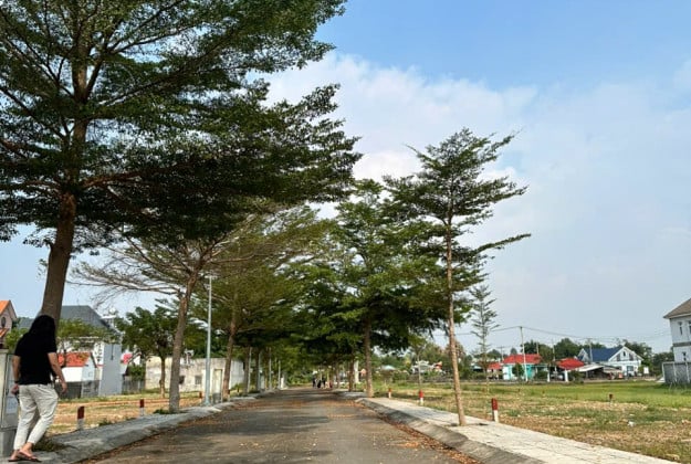 Bán gấp mảnh đất Hàm Nghi, DTSD 132, MT 15m, giá 13.X tỷ