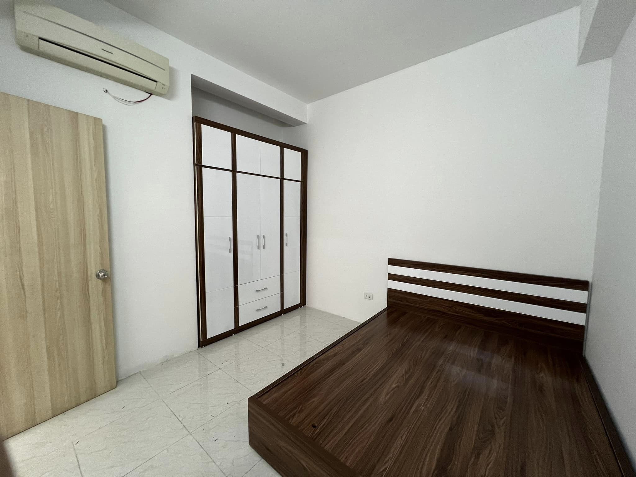 Chủ gửi bán căn hộ 71m2, tầng 8 2PN, view hướng Bắc mát mẻ rộng rãi thoải mái