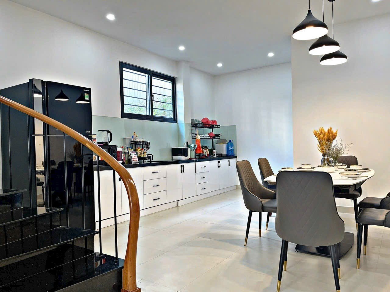 Bán nhà riêng 4 tầng 100m2 mặt tiền 12m đường 12m phường An Phú, Thủ Đức giá 18,2 tỷ