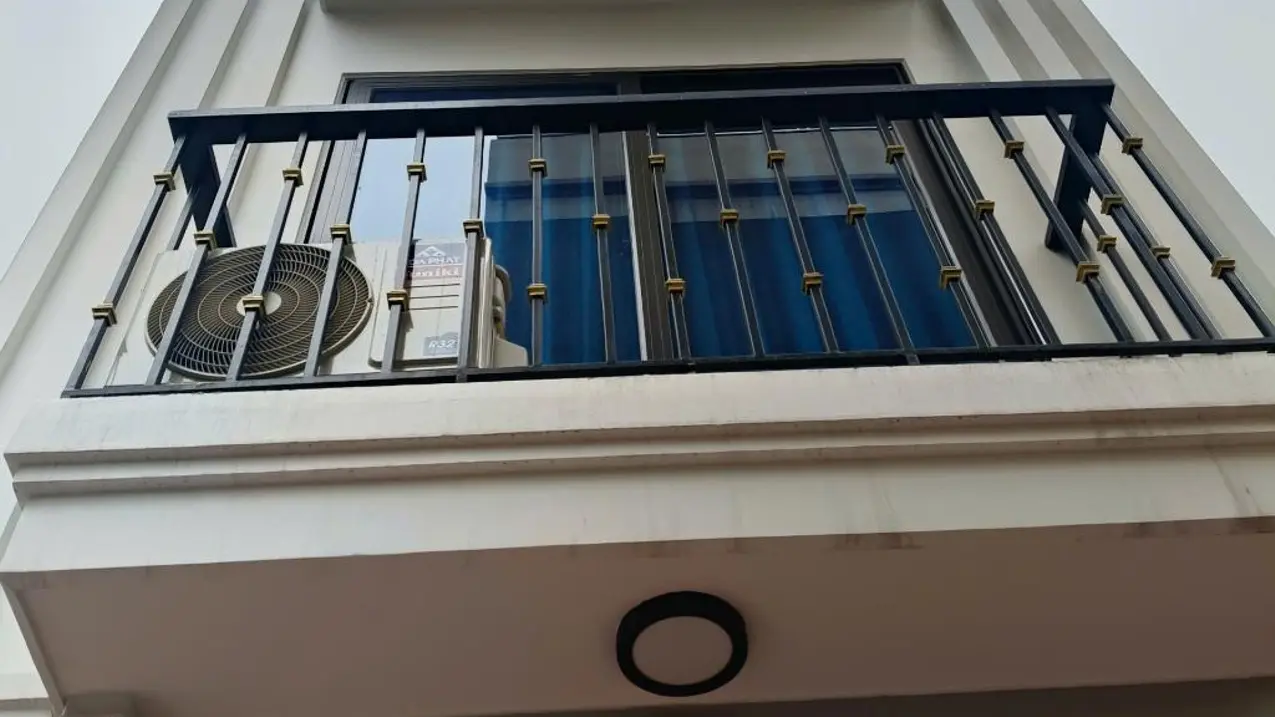 Bán nhà riêng mới 35m2 Cổ Nhuế Bắc Từ Liêm thang máy lô góc 7 tỷ