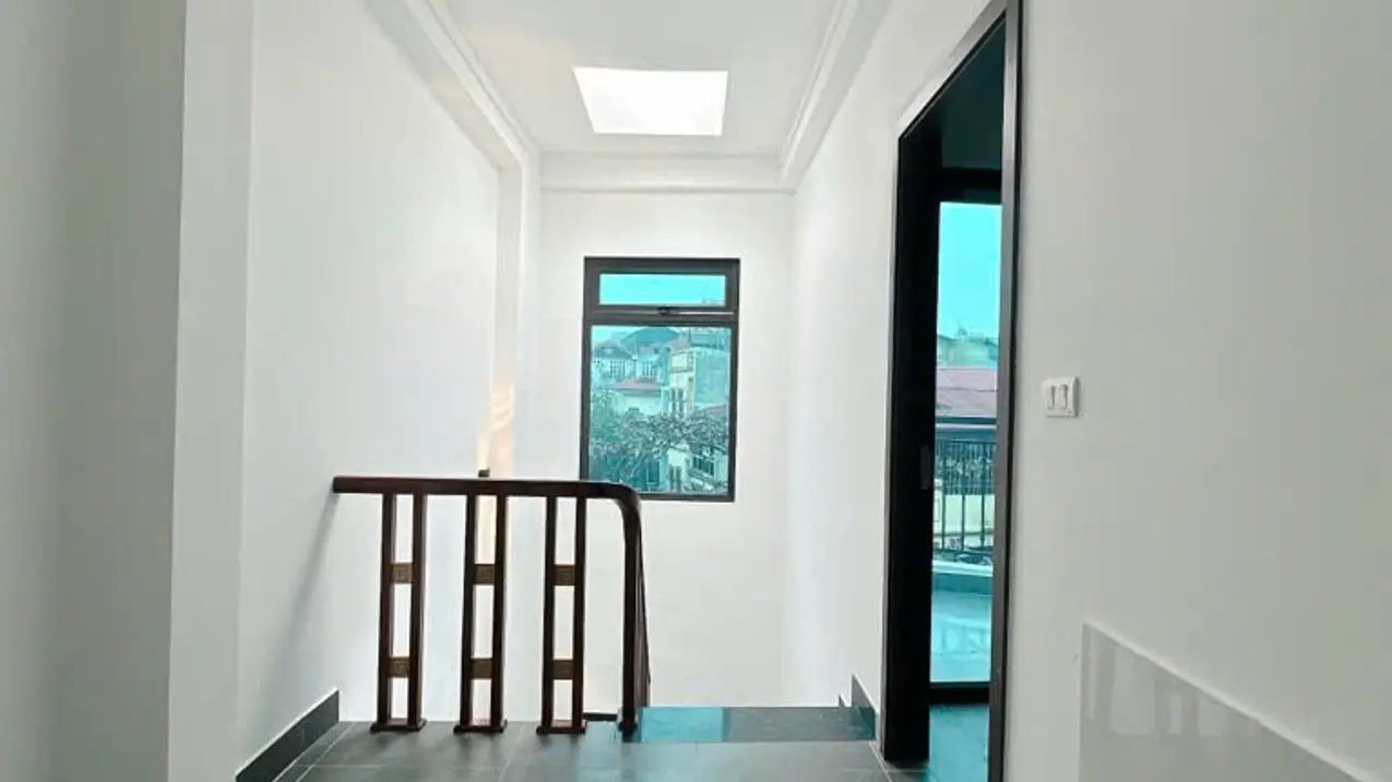 Nhỉnh 4 tỷ sở hữu căn nhà đất Sổ đỏ Tại An Khánh, Hoàn thiện đẹp, vị trí siêu vip có 102