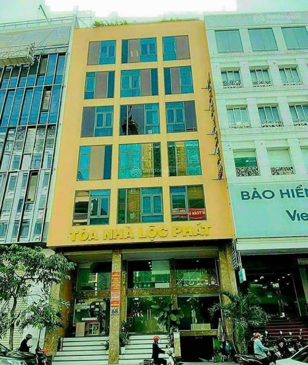 Bán nhà riêng 10,5 x 36m Phường 2, Quận Tân Bình tiện xây mới kinh doanh