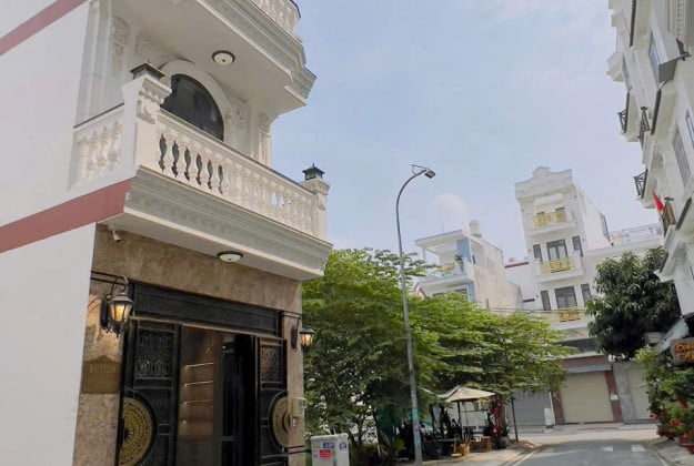 Bán biệt thự Hồ Biểu Chánh khu VIP, 3 tầng, 9x20m, giá 33 tỷ