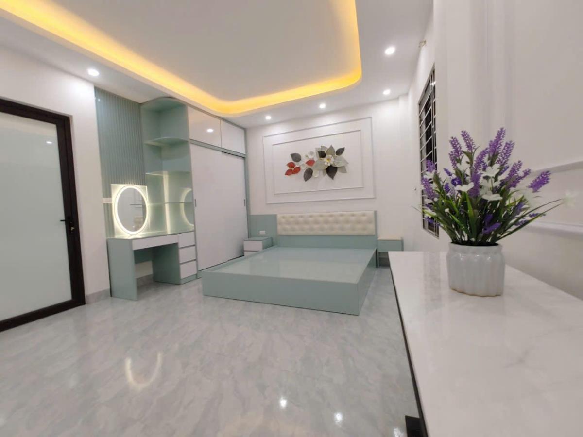 Bán gấp nhà Hữu Lê, Hữu Hòa, Thanh Trì, 32m², 5 tầng, giá 4.85 tỷ, cách ô tô tránh 10m