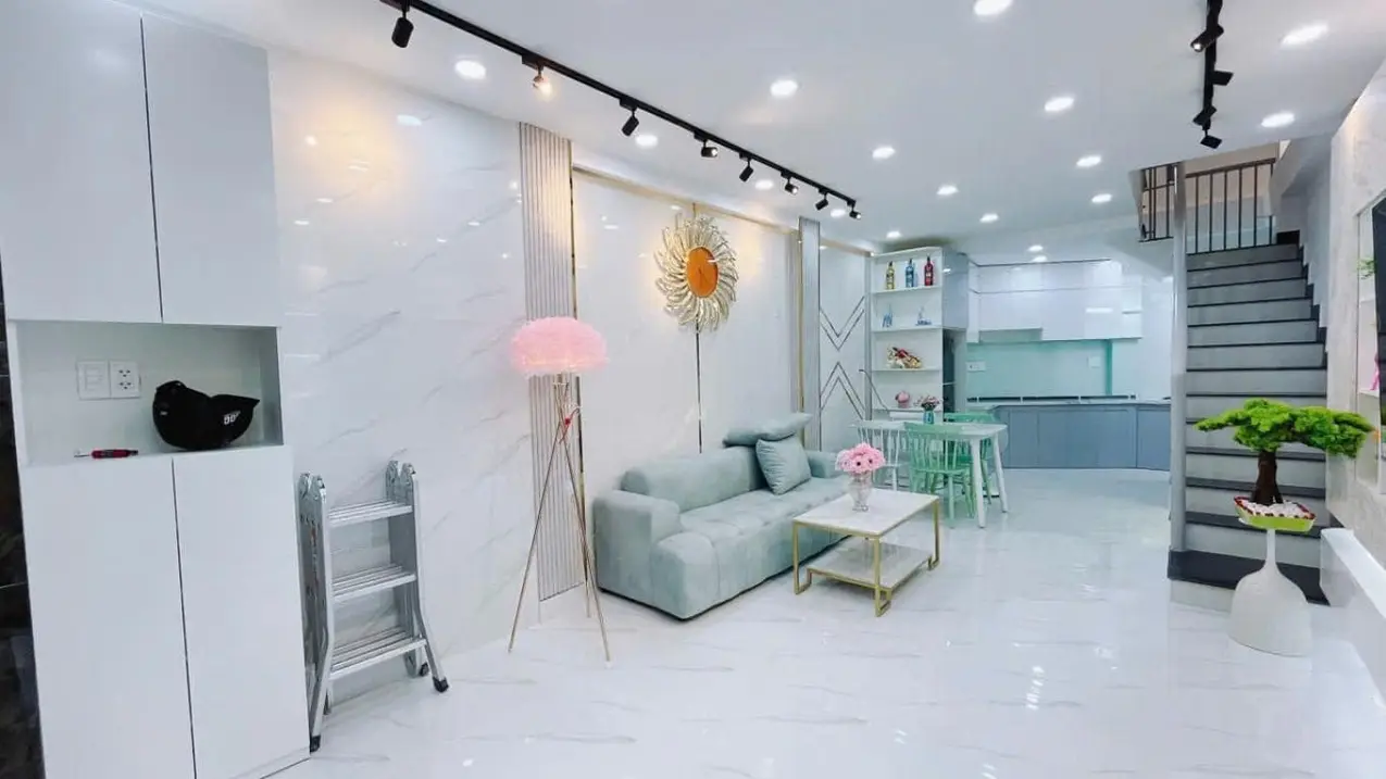 Gấp bán, giảm còn 5.x tỷ - Khu Phan Xích Long Phú Nhuận - 40m2 sát hẻm xe tải thông