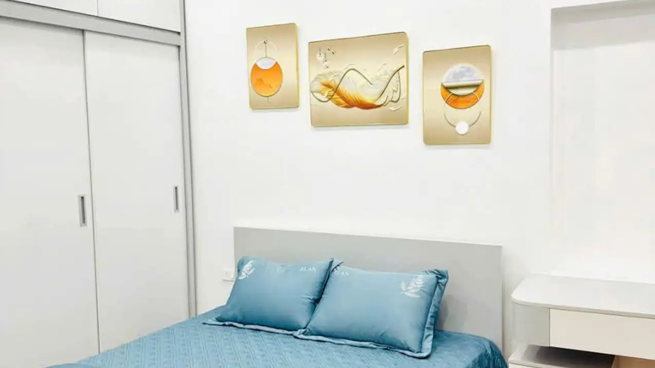 Bán nhà riêng 28m2 đường Trần Khát Chân, quận Hai Bà Trưng, xây 3 tầng và gần phố