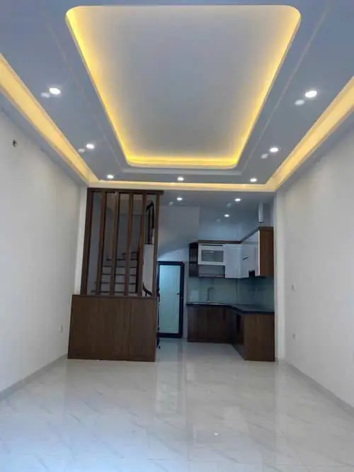 Bán nhà riêng 34m2 đường Hoàng Mai, Hoàng Mai, Hà Nội, hiện đại, gần trung tâm