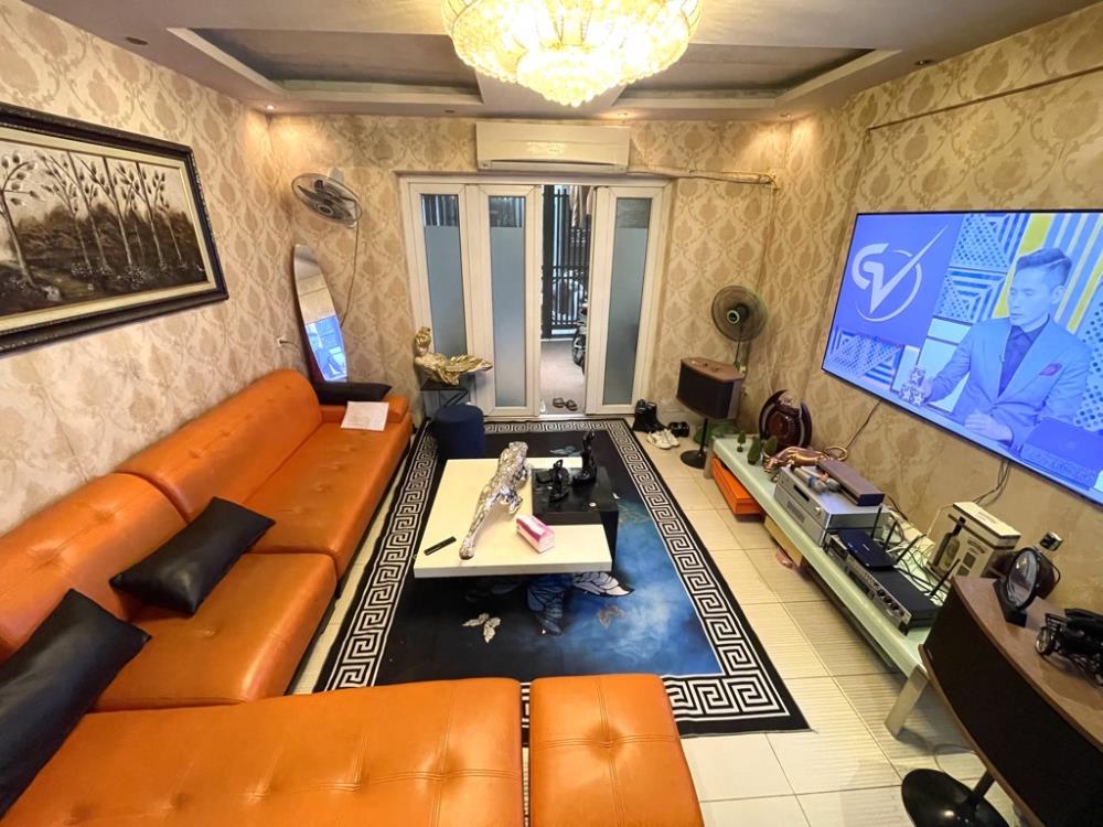 Bán nhà riêng 50m2 Đàm Quang Trung, Long Biên, ngõ rộng, lô góc