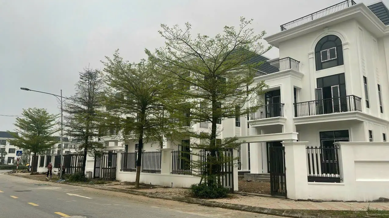 Bán nhanh căn biệt thự vip Ciputra, KĐT Nam Thăng Long, diện tích 511m2, giá 115 tỷ