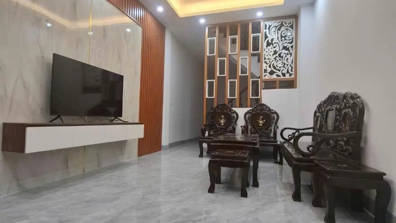 Bán nhà 4 tầng 44m² đường Hoàng Mai, Hoàng Mai, 6,9 tỷ - Vị trí vàng ô tô đỗ cửa