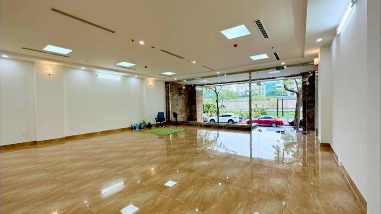 Bán tòa nhà 10 tầng 191m2 mặt phố Quan Hoa, Cầu Giấy giá 137 tỷ