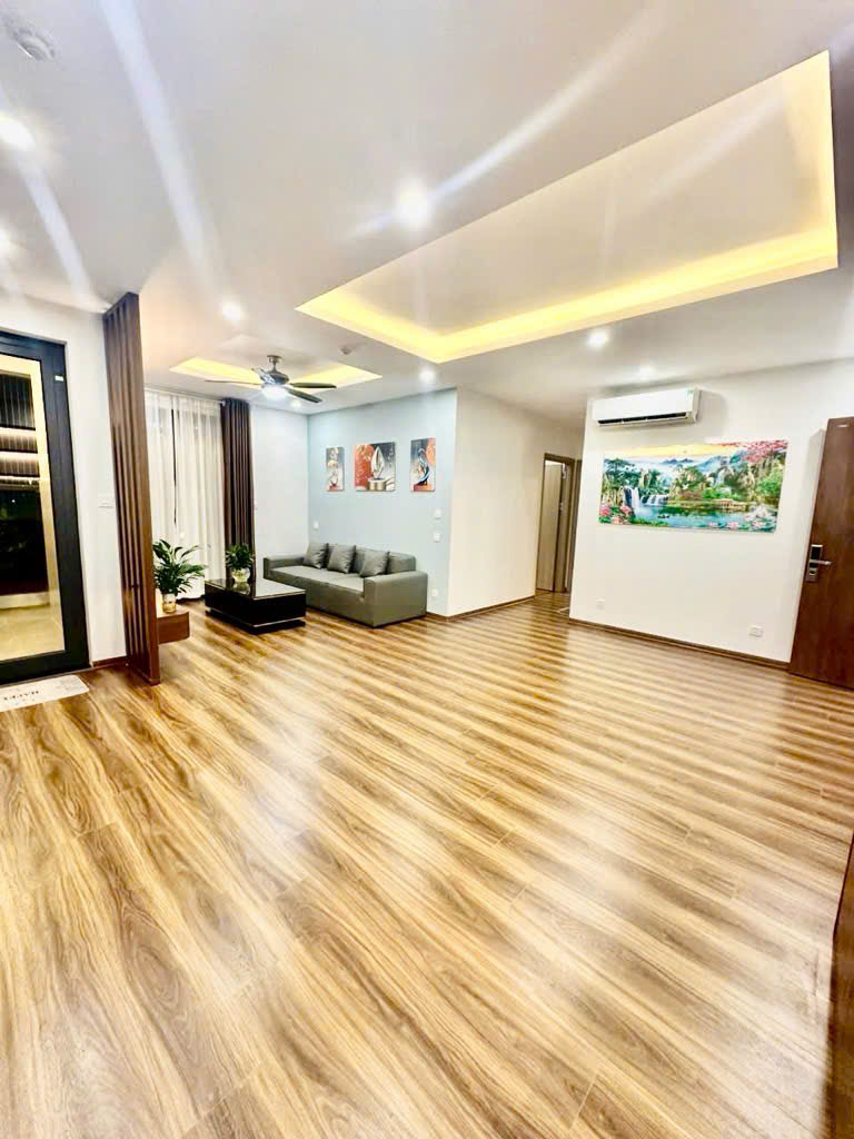 Bán nhà Láng Hạ, Hoàng Ngọc Phách, Đống Đa, diện tích 50m2, 2 pn, giá 2.92 tỷ