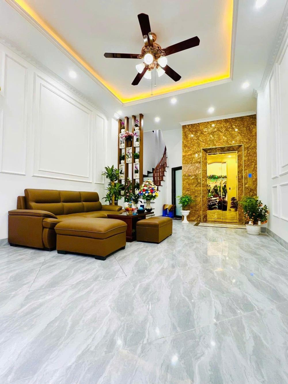 Bán nhà riêng 40m2 Phan Kế Bính, Ba Đình giá 8,600,000,000 VNĐ sang trọng