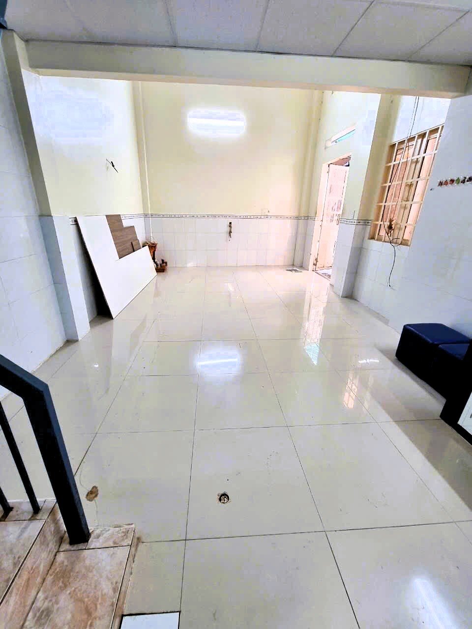 Bán nhà riêng 2 tầng 32m2 hẻm chợ Tam Hà phường Linh Đông Thủ Đức giá 3 tỷ
