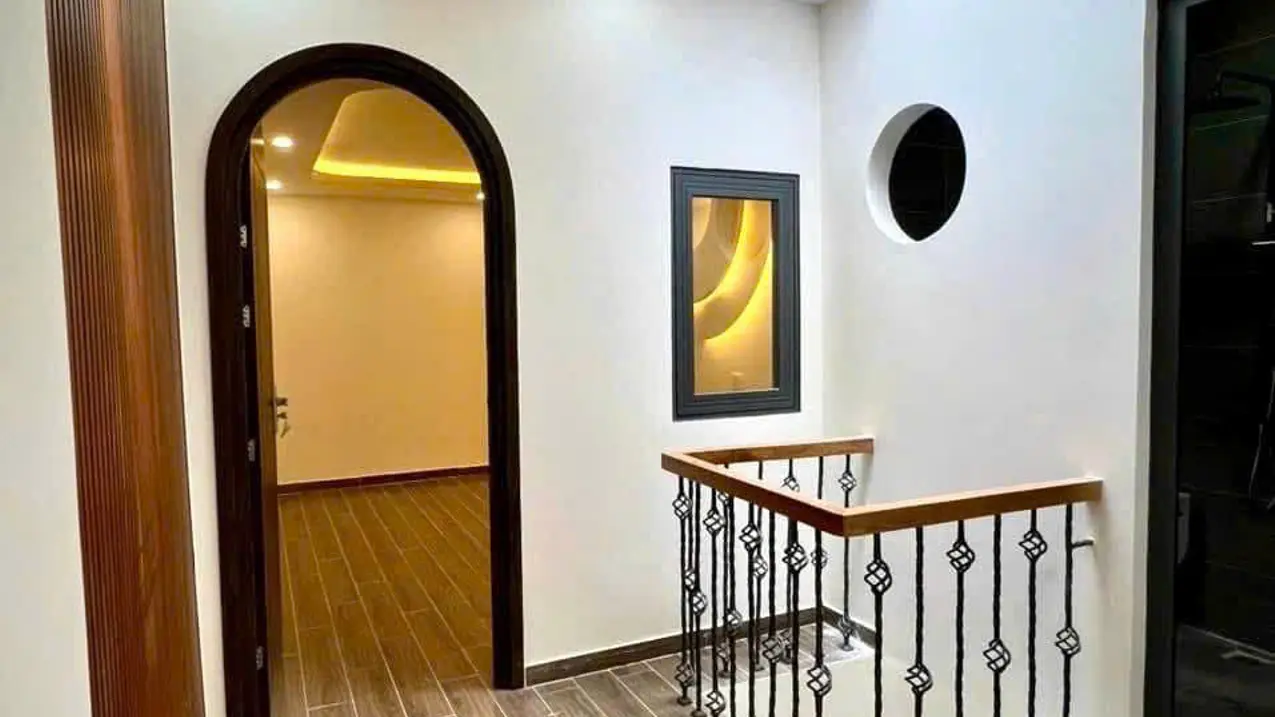 Bán nhà Đoàn Văn Bơ Phường 9 Quận 4, diện tích 70m2, sổ hồng riêng