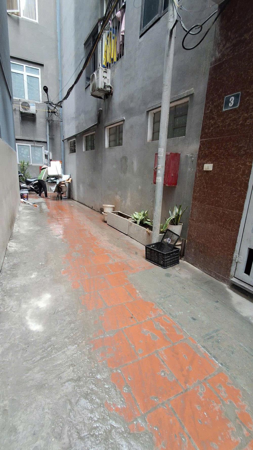 Bán đất 37m2 tại Mễ Trì, Nam Từ Liêm, gần phố và ô tô