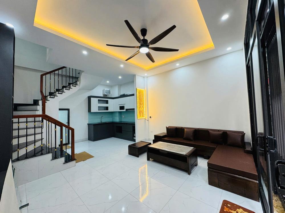 Đi nước ngoài bán nhà Khuông Việt, P. Phú Trung, Tân Phú. Cho thuê 29tr gần Đầm Sen. 3tỷ690/85,1m2