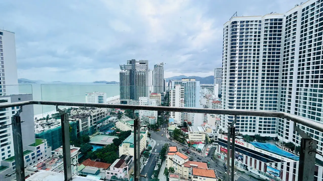 Cho thuê căn hộ chung cư 20m2 đường Võ Văn Kiệt, quận 5, tiện nghi đầy đủ