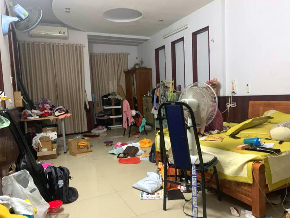 Bán nhà tại Giải Phóng, 5,8 tỷ, 46 m2, 4 phòng ngủ, 5 tầng, mặt tiền 7,5m đẹp, nhiều tiện ích