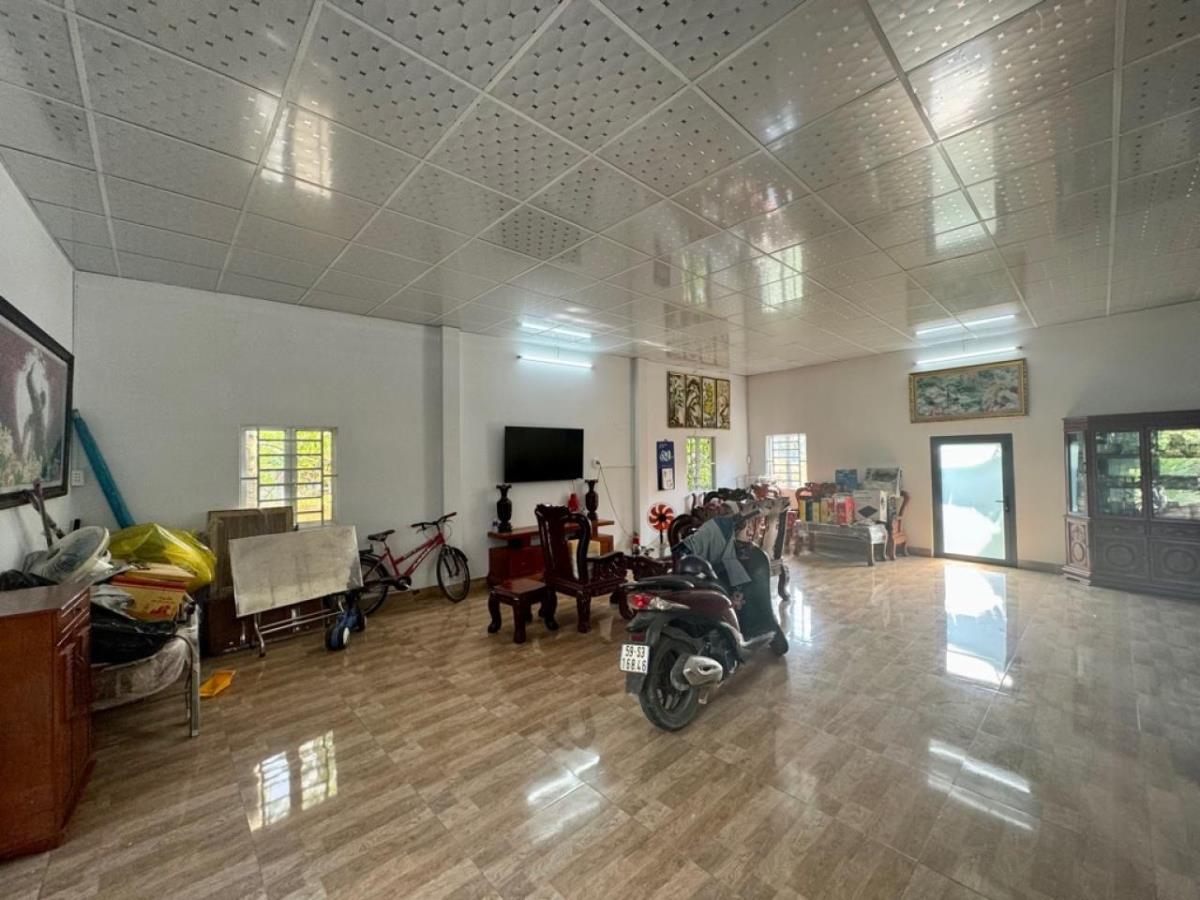 Bán nhà mặt phố 31m2 Cửa Nam, quận Hoàn Kiếm, giá 19 tỷ