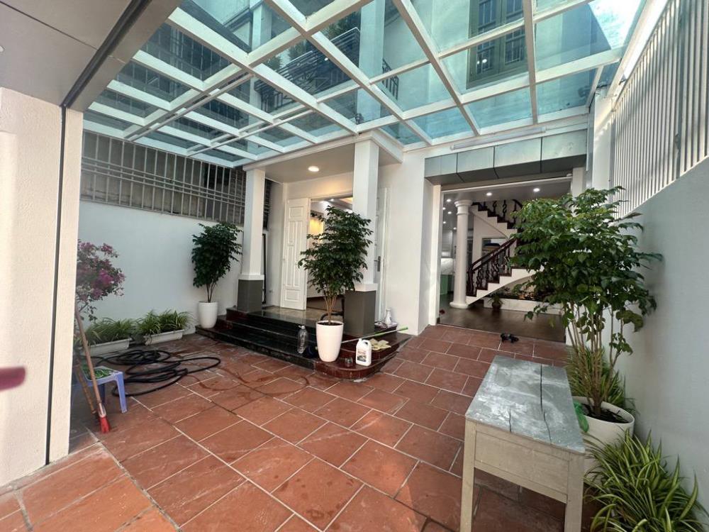 Bán nhà riêng 2 tầng đường Nguyễn Đình Chiểu, Phú Nhuận 100m2 giá 12,5 tỷ có thương lượng