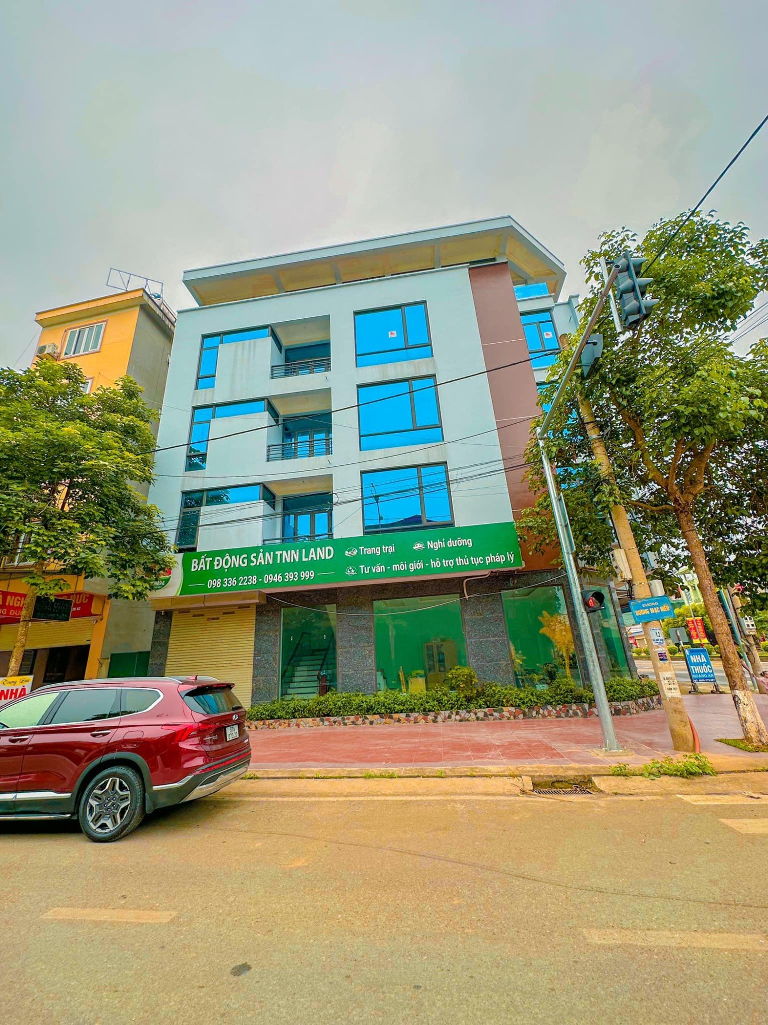 Cho thuê nhà phố thương mại 4 x 8 Hẻm 75 Lý Thánh Tông Quận Tân Phú giá 5 triệu